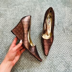 vintage retro y2k unique WILD ROSE Faux metallic pointed toe funky wedge heels